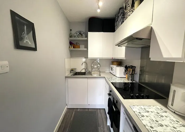 Snug In Location Apartman *