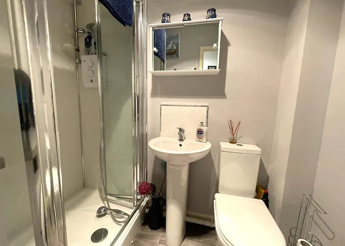 Snug In Location Bristol